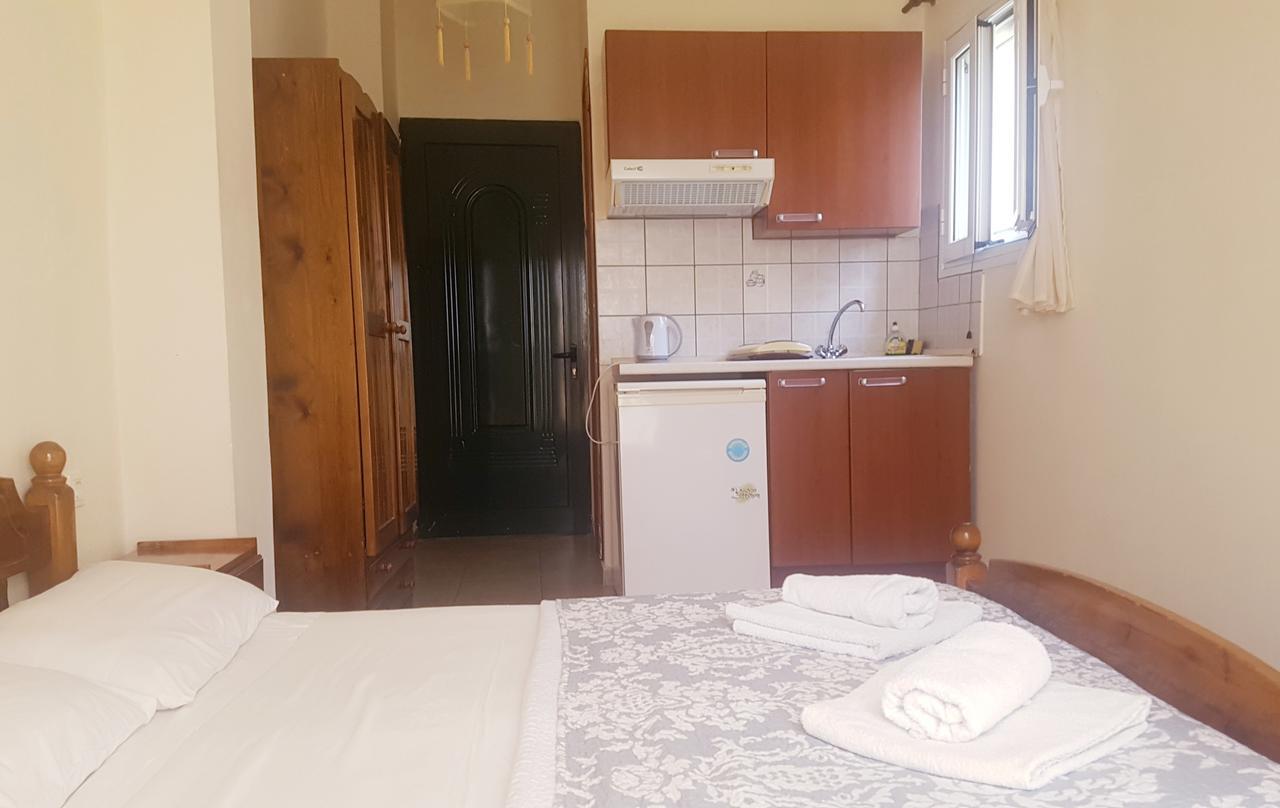 Arianna Apartment Палеокастрица Екстериор снимка